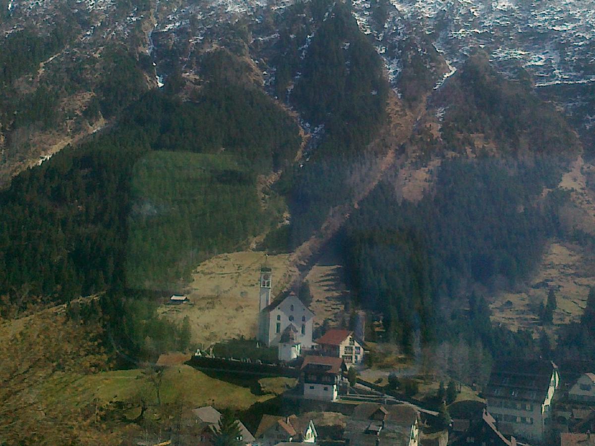 Il giro della chiesa