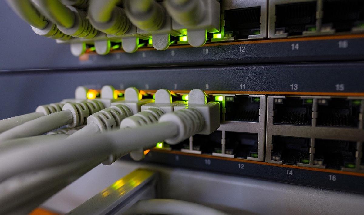 Redirect del traffico per un IP pubblico verso uno locale